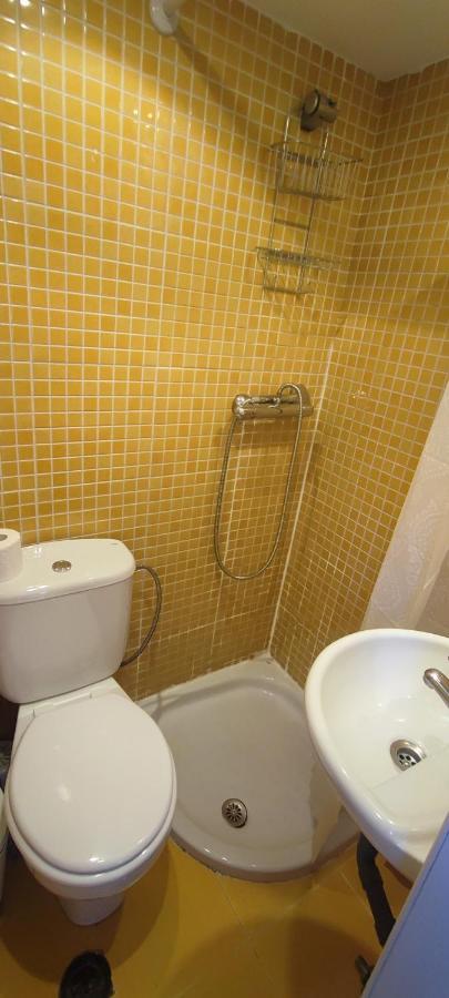 Mini Loft En Calle Amparo Madrid Exterior photo